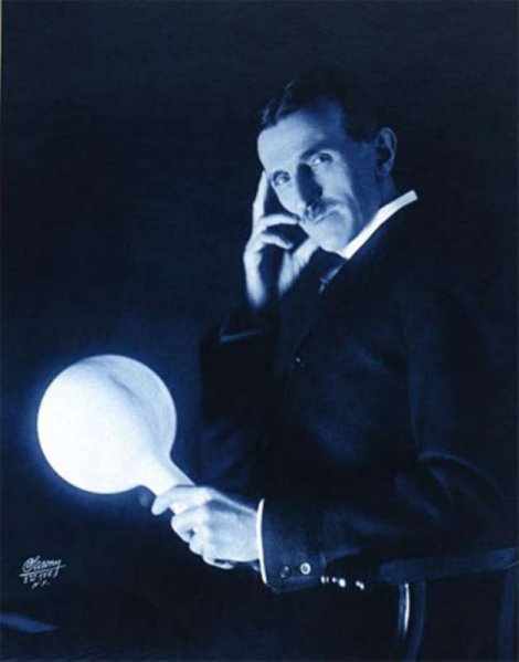 Nikola Tesla - Page 3 360436_teslapic00_ff